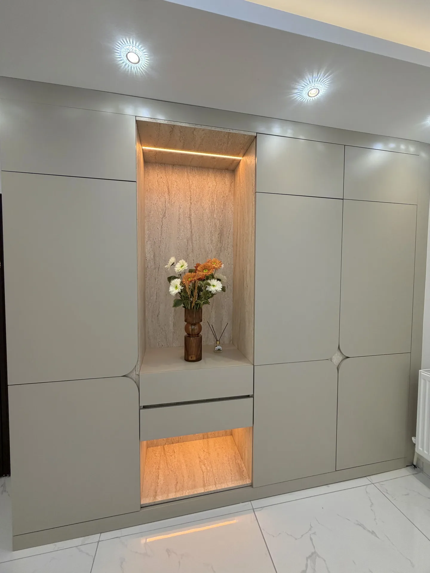 G-H Evi — Koridor Geniş Açı Bakışı