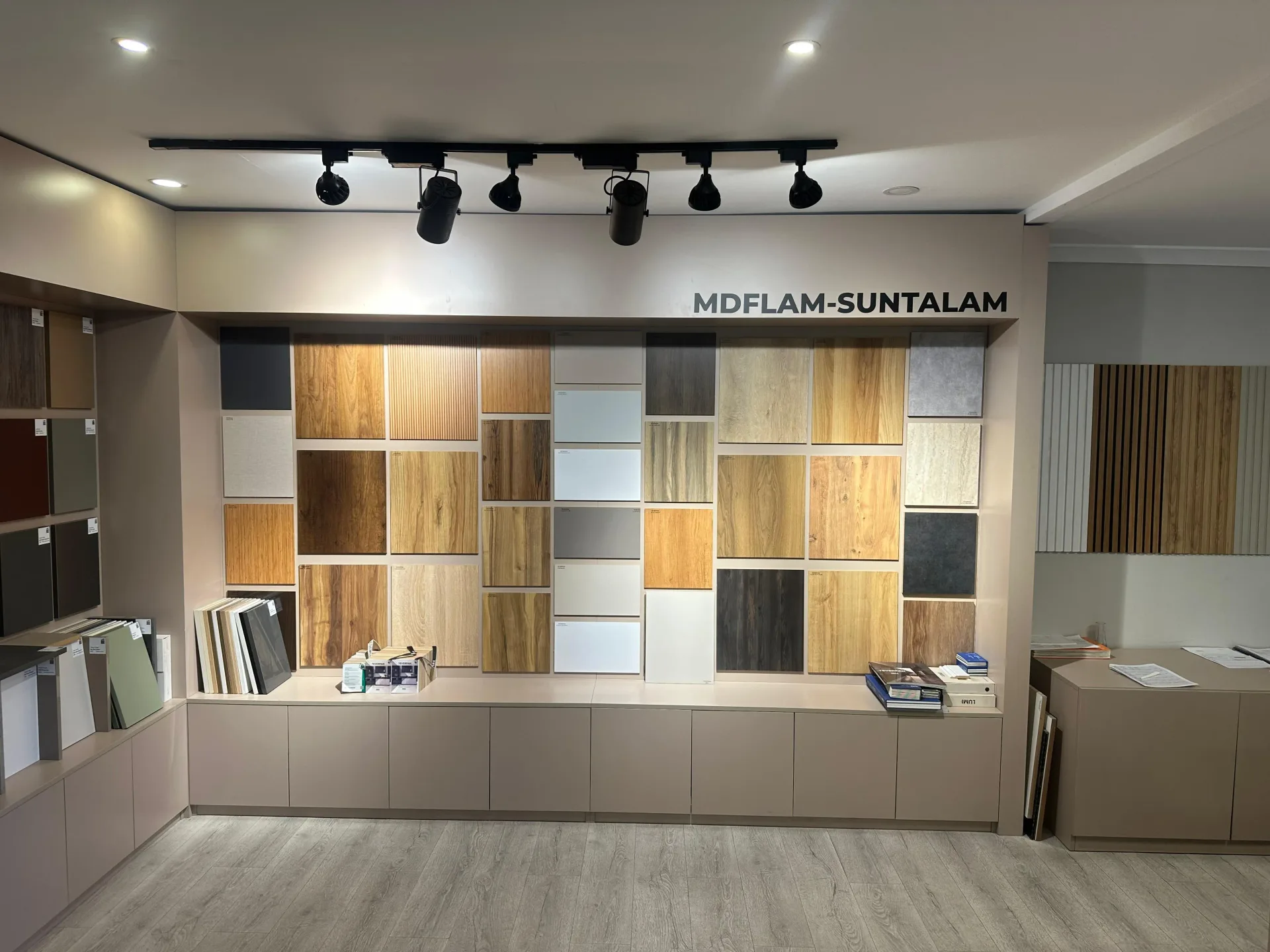 GLDDOOR Showroom & Ofis — MDFLAM & Suntalam Sergileme Alanı