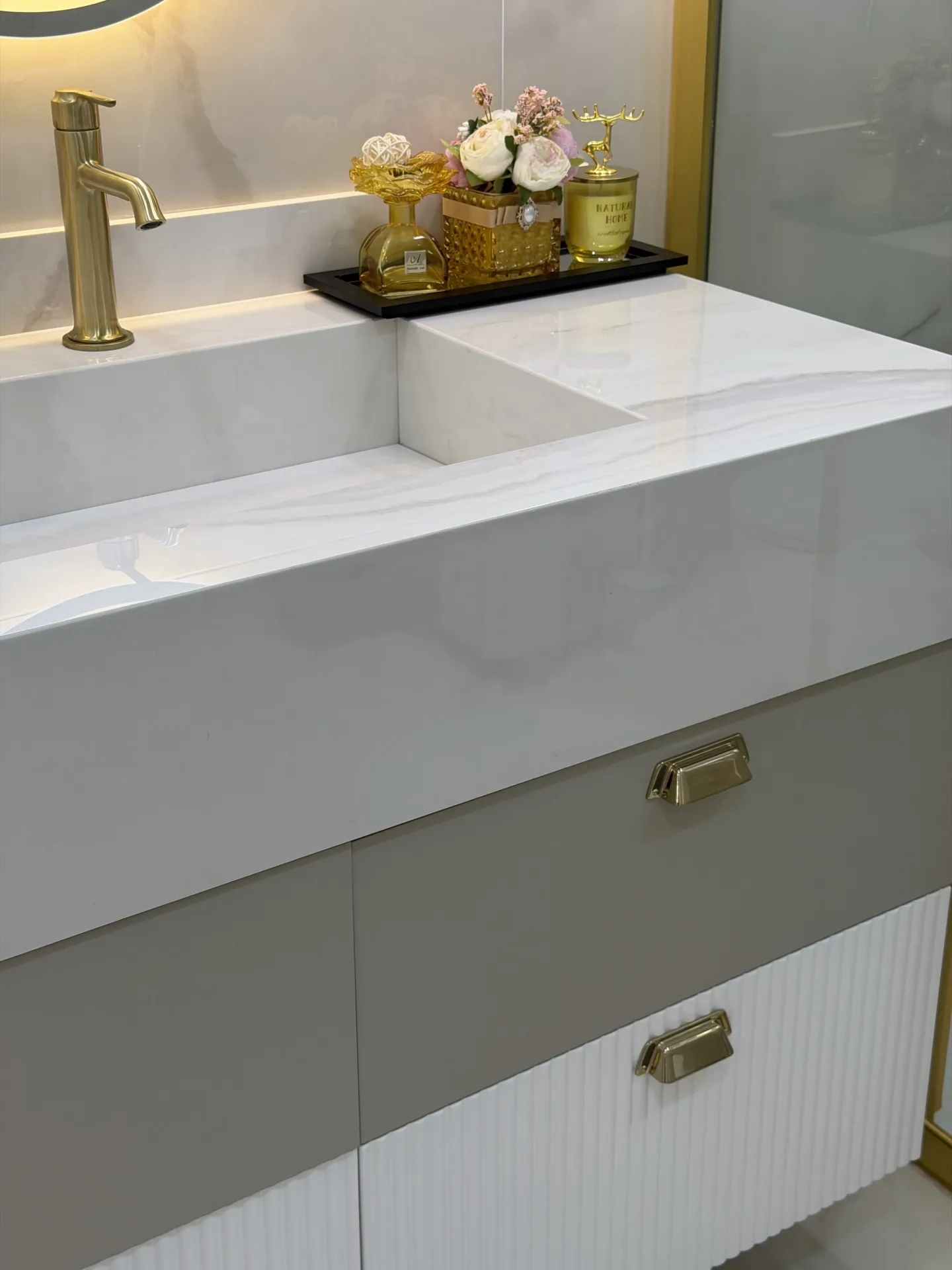 İ-S Evi — Banyo Dolabı ve Depolama