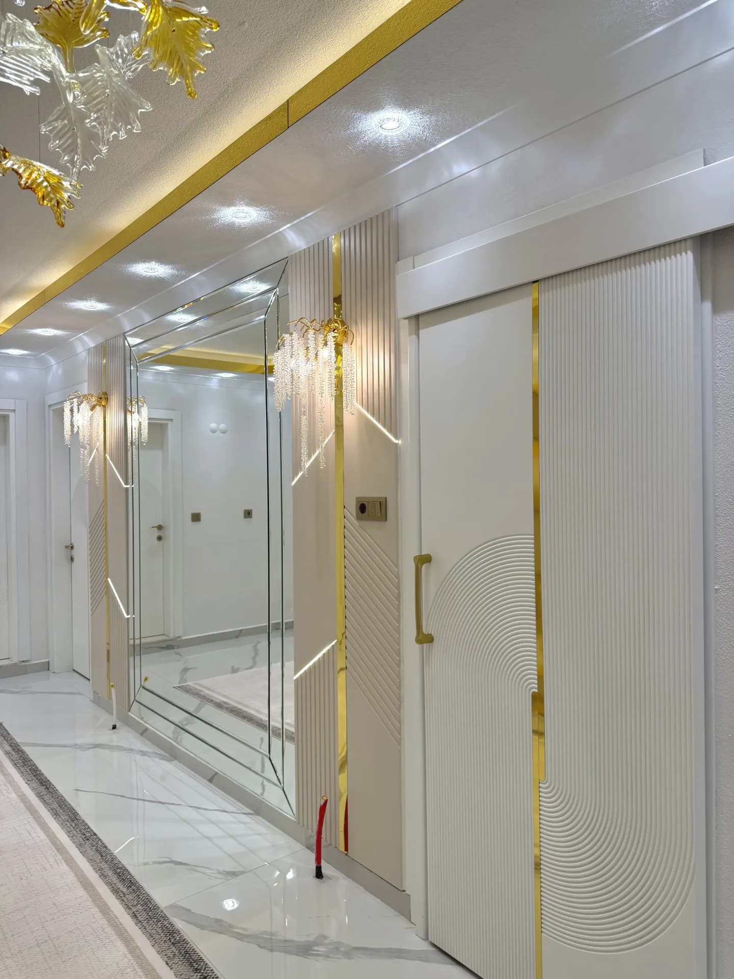 İ-S Evi — Koridor Tavan Işıklandırma Detayı