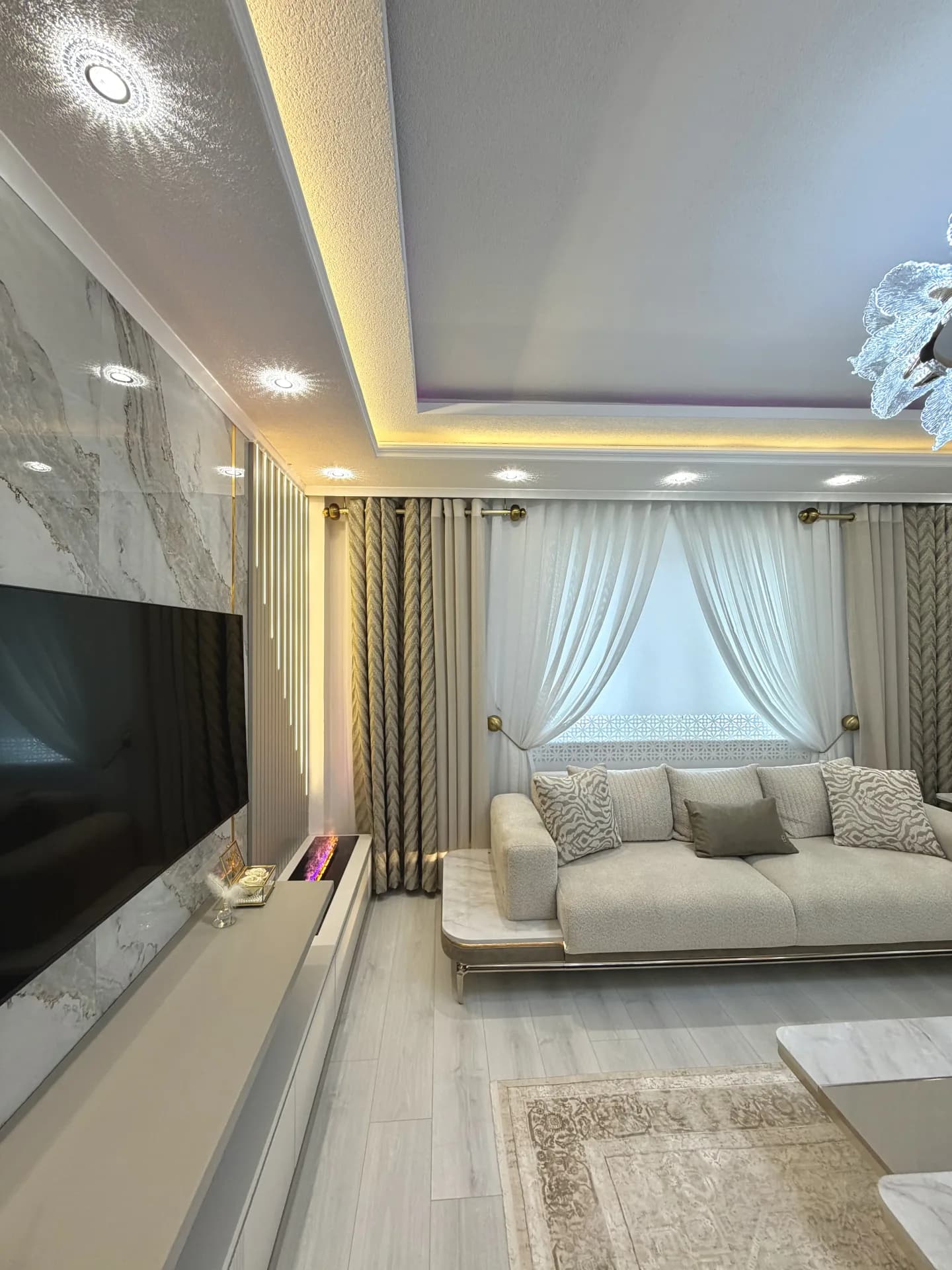 İ-S Evi — Oturma Odası Gün Işığı Odaklı Bakış
