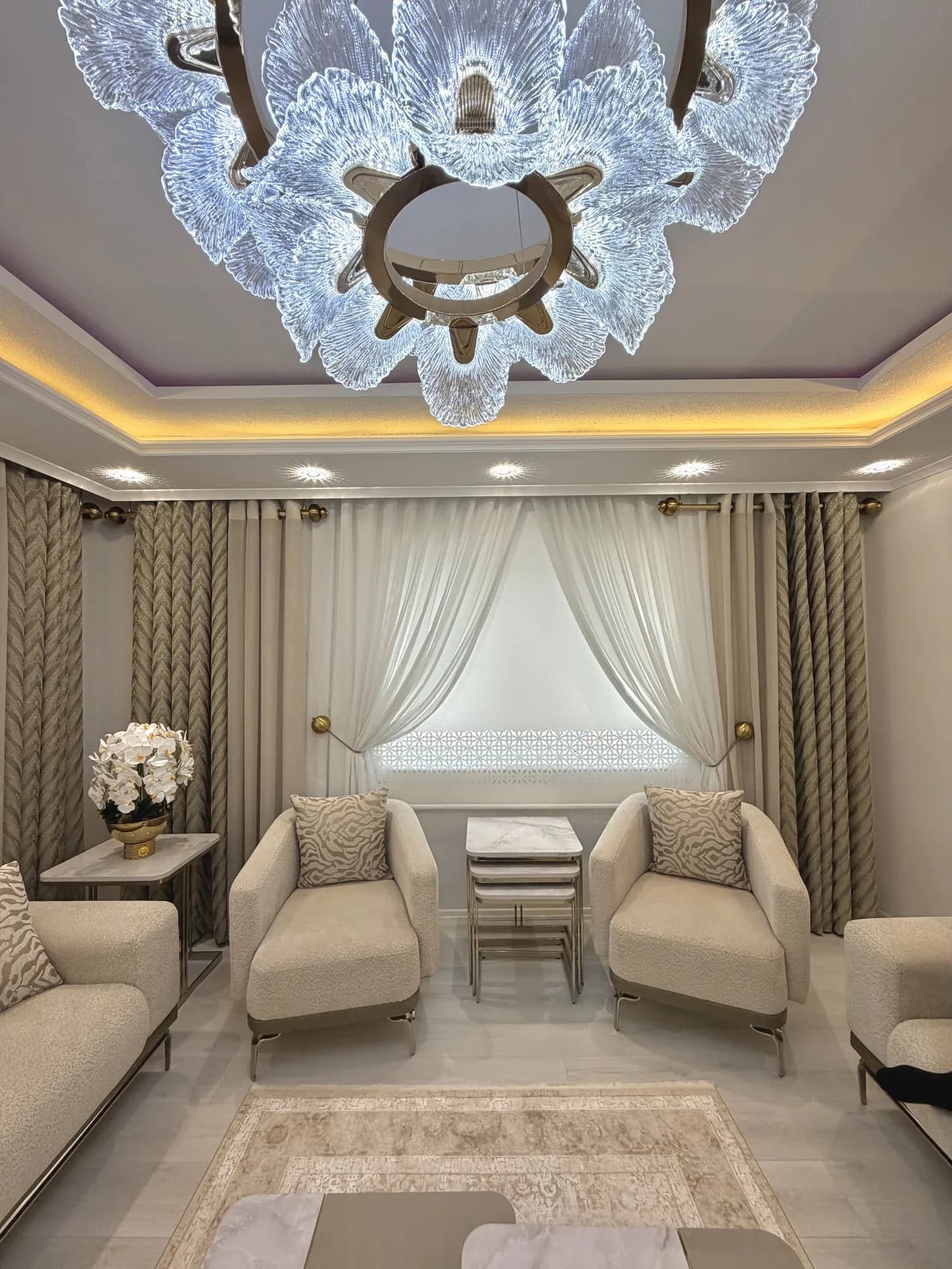 İ-S Evi — Oturma Odası Dekoratif Detaylar