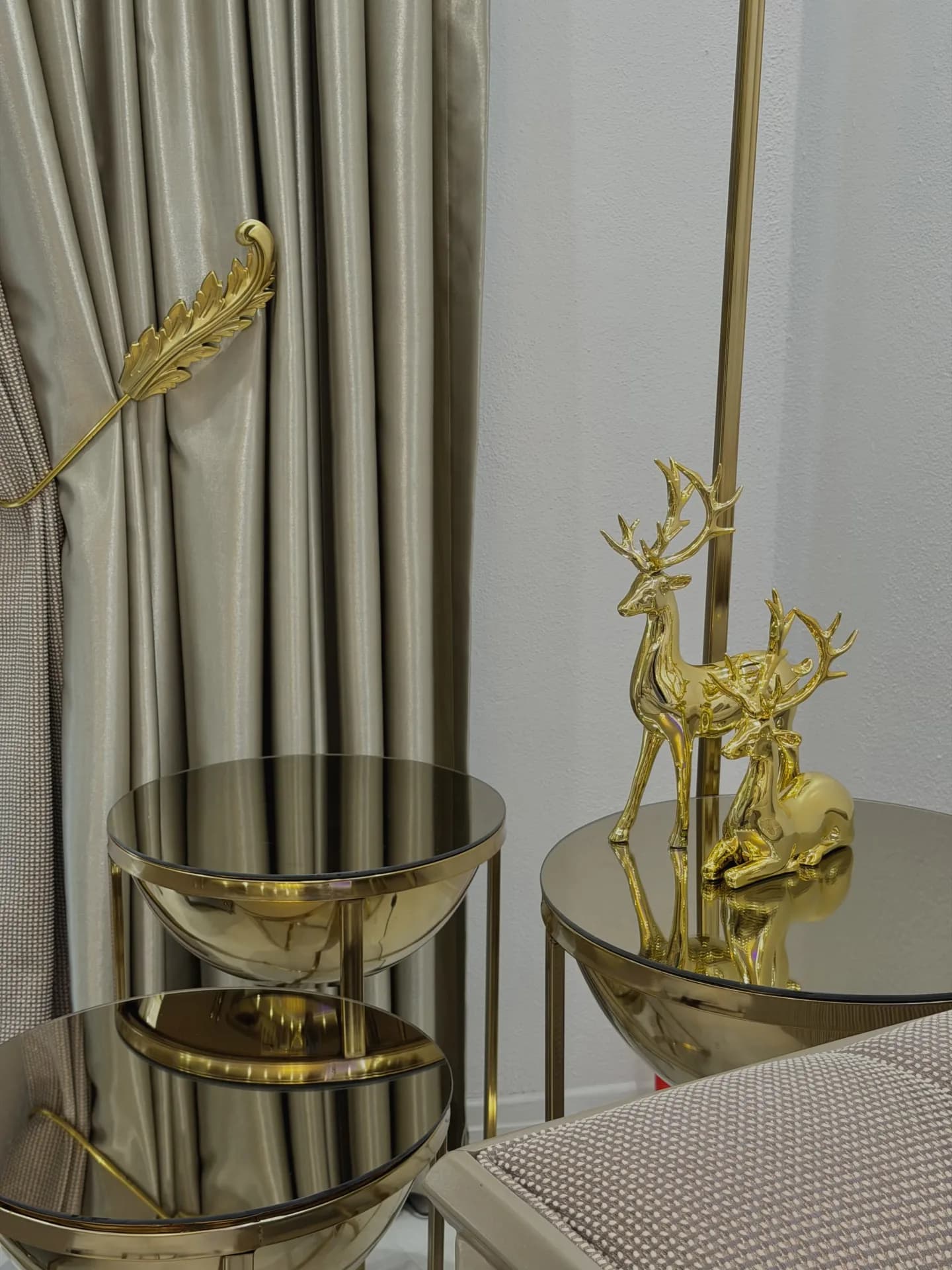 İ-S Evi — Salon Mobilya ve Tekstil Dokusu