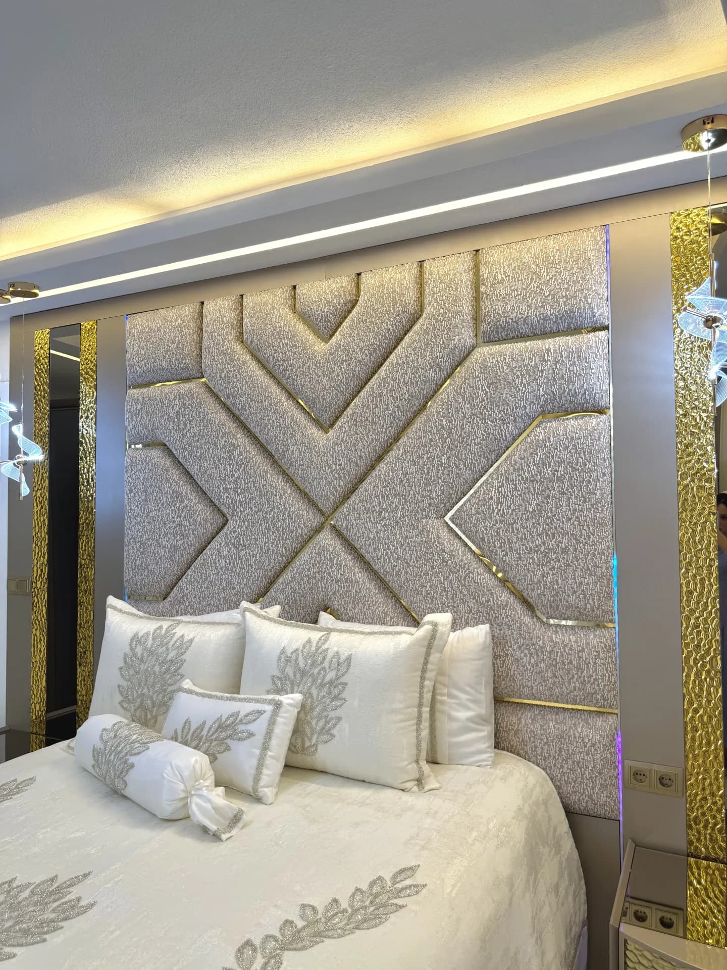 İ-S Evi — Tekstil ve Kumaş Dokuları