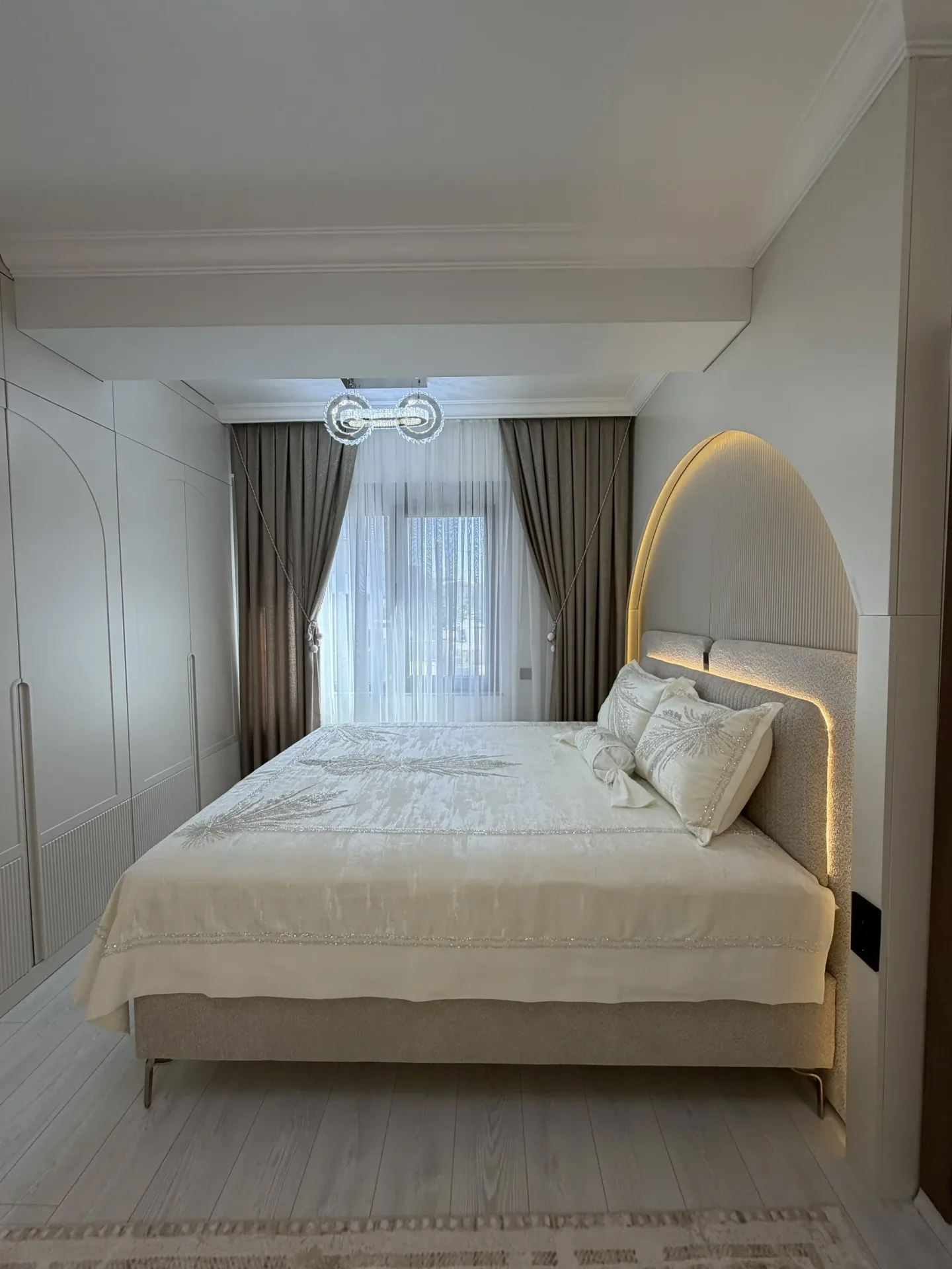 M-E Evi — Gardırop ve Soyunma Alanı