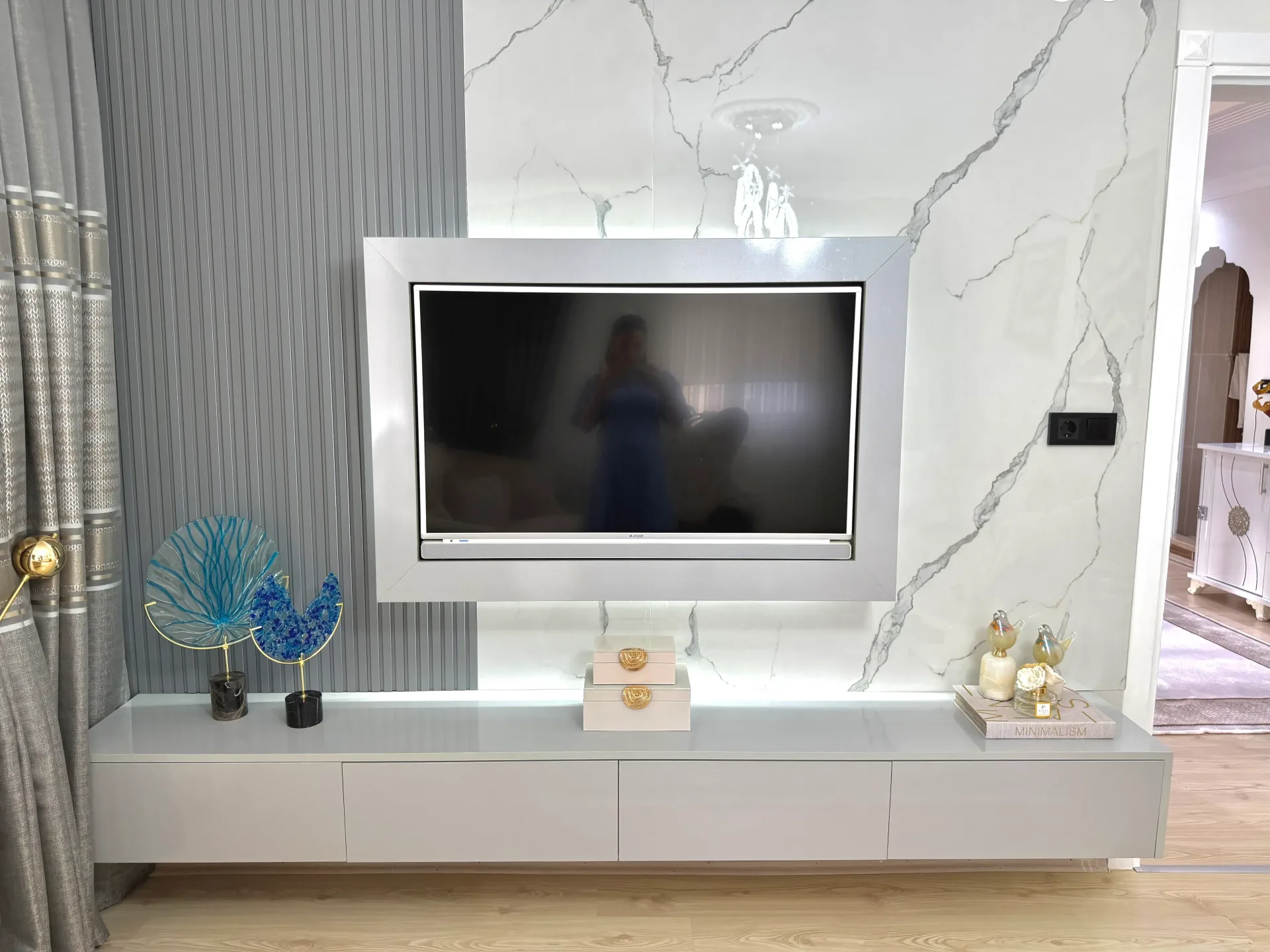 Y-H Evi — Salon Geniş Açı Bakışı